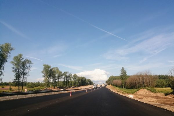 Автоэксперт Кадаков одобрил идею повышения скоростных лимитов на части&nbsp;трасс